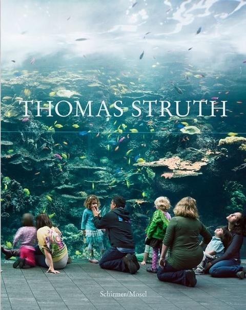 THOMAS STRUTH FIGURE GROUND