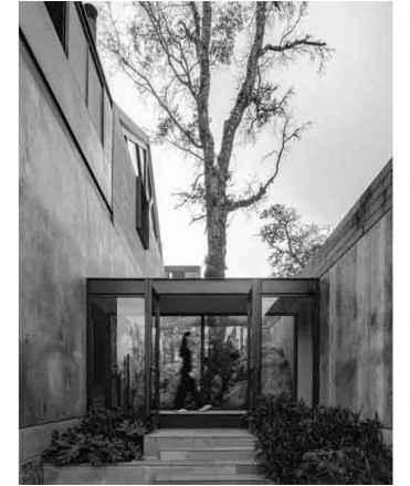 LUJO E INTIMIDAD. LUXURY AND INTIMACY. ANDRES ESCOBAR ARQUITECTOS